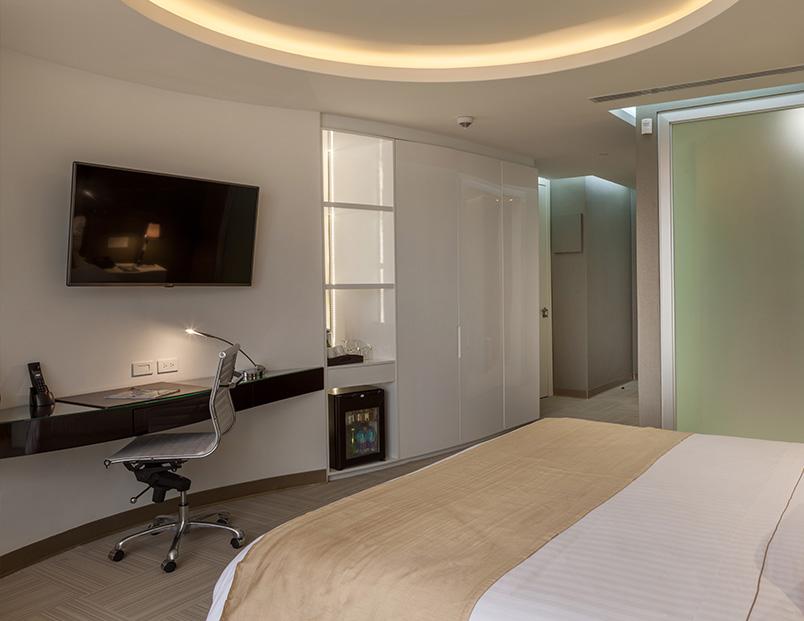 Hotel Las Americas Golden Tower Panama Kültér fotó A room at the hotel
