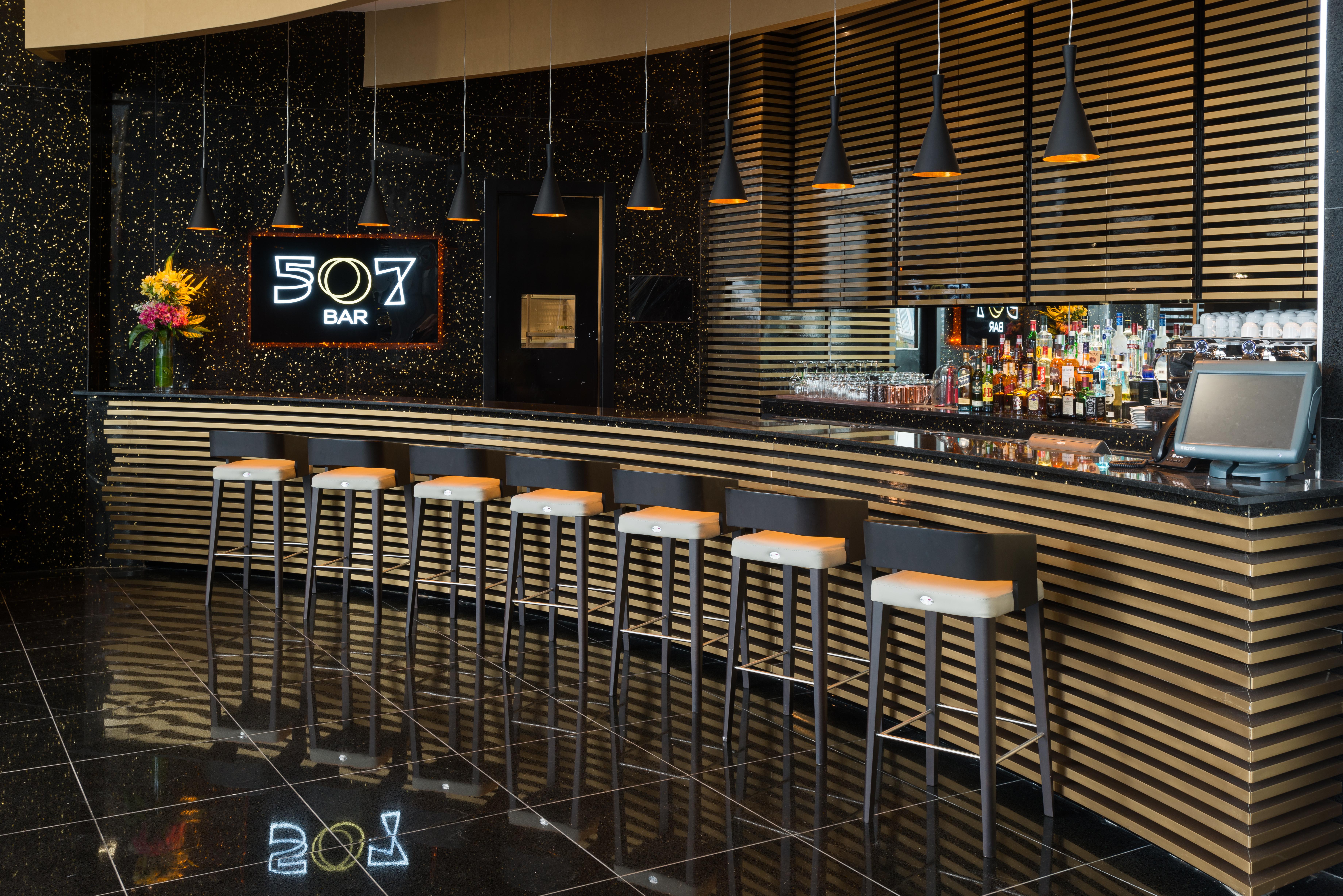 Hotel Las Americas Golden Tower Panama Kültér fotó 507 Bar